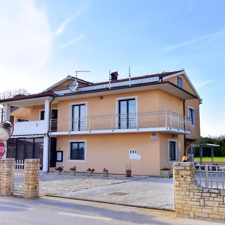 Apartments For Families With Children Savudrija, Umag - 22559 ภายนอก รูปภาพ